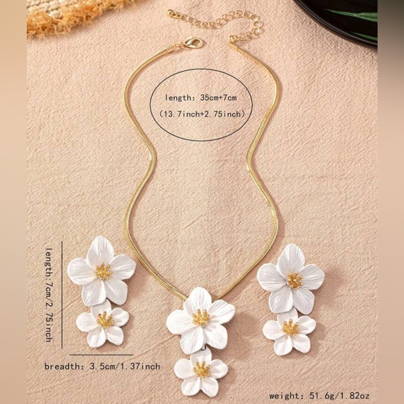White Flower Earrings and Necklace Set - Picture 6 of 7